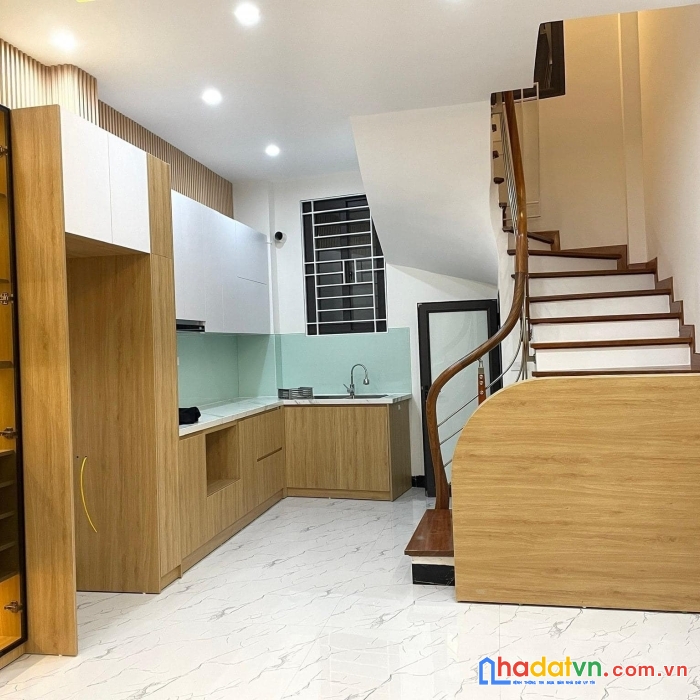 Siêu hiếm bán nhà phố vạn kiếp hbt 40x4 nhỉnh 3 tỷ, ôtô 30m.