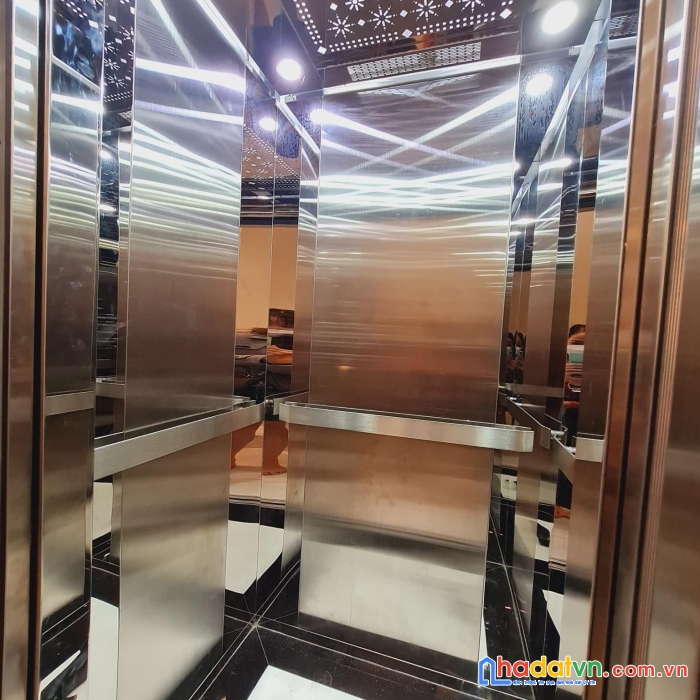 Mặt phố văn phú- hà đông - kd sầm uất, 70m2 - mt 6m, 7 tầng - thang máy -  giá 11 tỷ