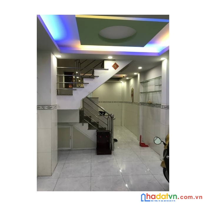 Hạ giá bán gấp nhà đường 702 hồng bàng, p.1, q. 11