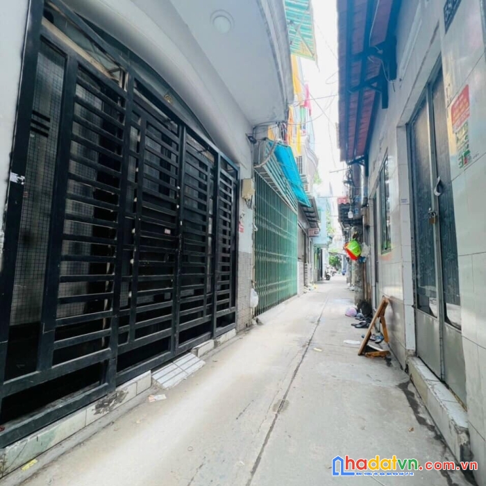 Bán nhanh nhà đẹp,shr 2 lầu,trần xuân soạn p tân hưng q7,giá nhỉnh 3.x tỷ,nở hậu tài lộc.