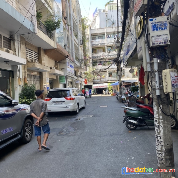 Nhà vị trí đẹp, giá tốt, hẻm vip 8m lý văn phức, p tân định, q1.