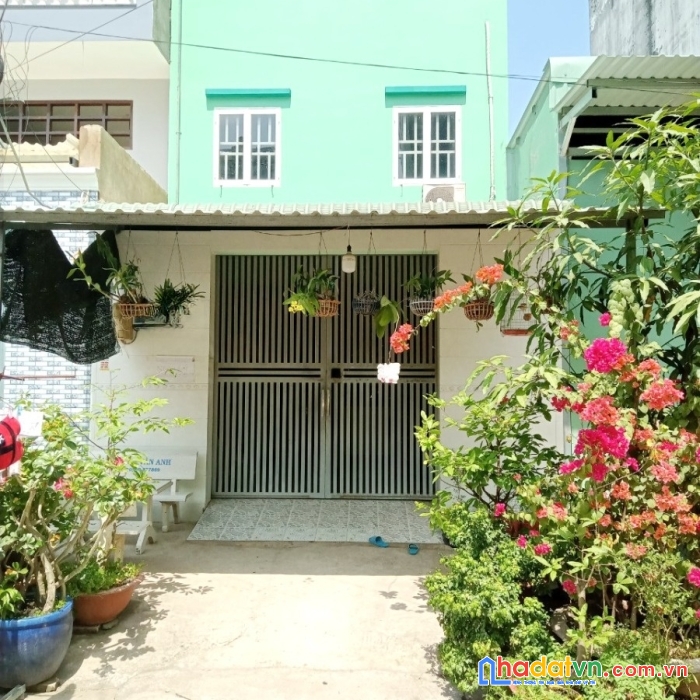 Nhà bán đường số 8 kdc chợ bình điền p7q8 giá : 4.7 tỷ tl