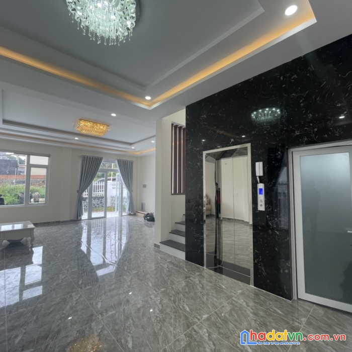 Cần bán gấp căn biệt thự đẹp đường trịnh hoài đức 283m2 giá chỉ 13.5 tỷ