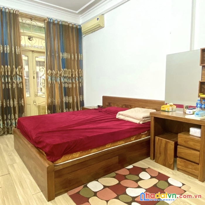 Bán nhà dòng tiền chùa láng đống đa 89m 6 tầng 14 phòng khép kín mặt ngõ kinh doanh gần phố nhỉnh
