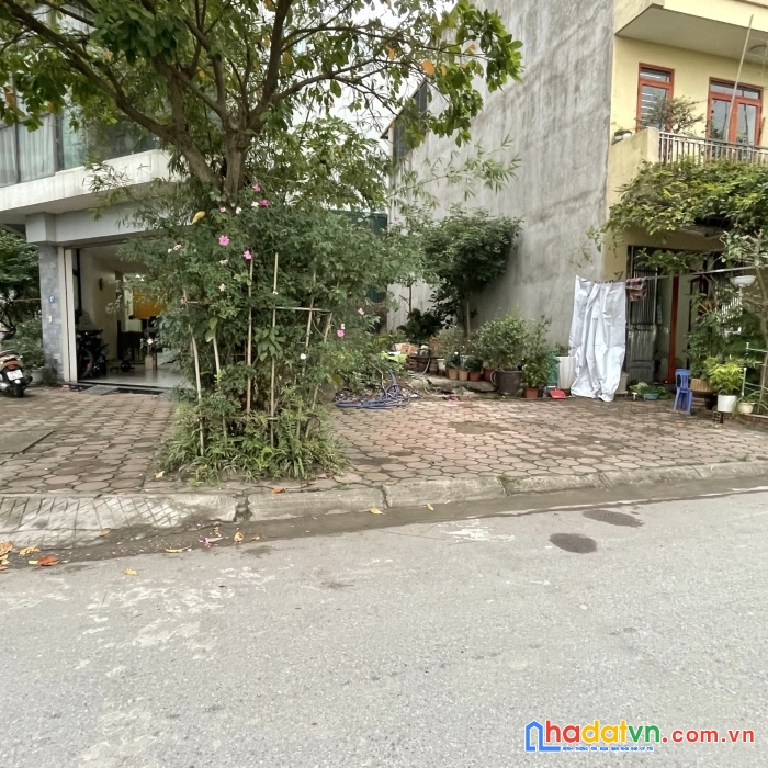 Bán đất khu 31ha trâu quỳ, thành trung,  đường 13m, vỉa hè, gần khu hành chính quận,kd, 136m, 93tr
