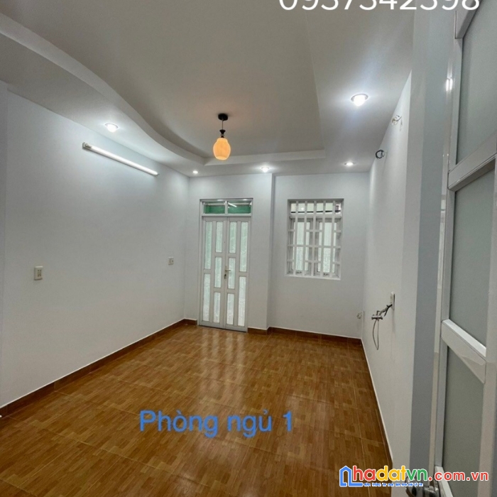 Bán nhà 1t2l giá rẻ chỉ 1ty800 shr full thổ cư gần chợ hãng dầu, p.quyết thắng