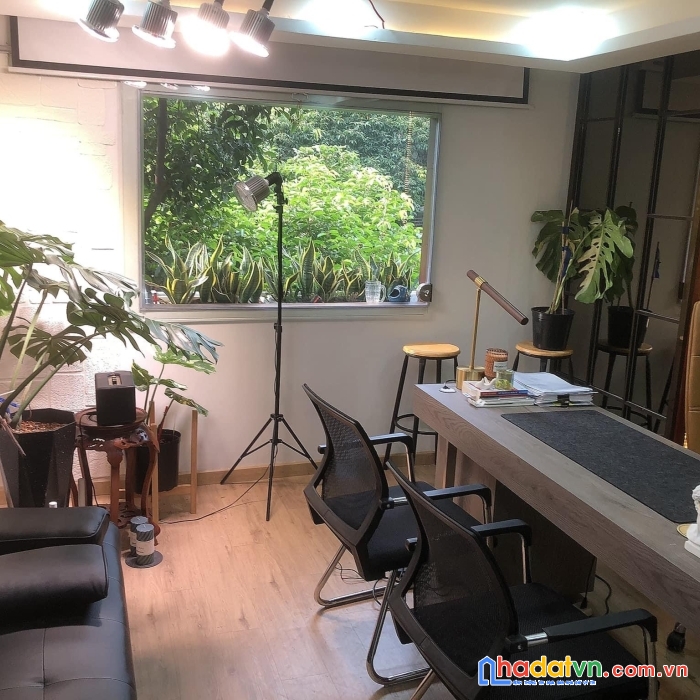 Bán nhà lô góc lãnh binh thăng - ba tháng hai, dt: 4.5x15m, 6 tầng, 15.2 tỷ