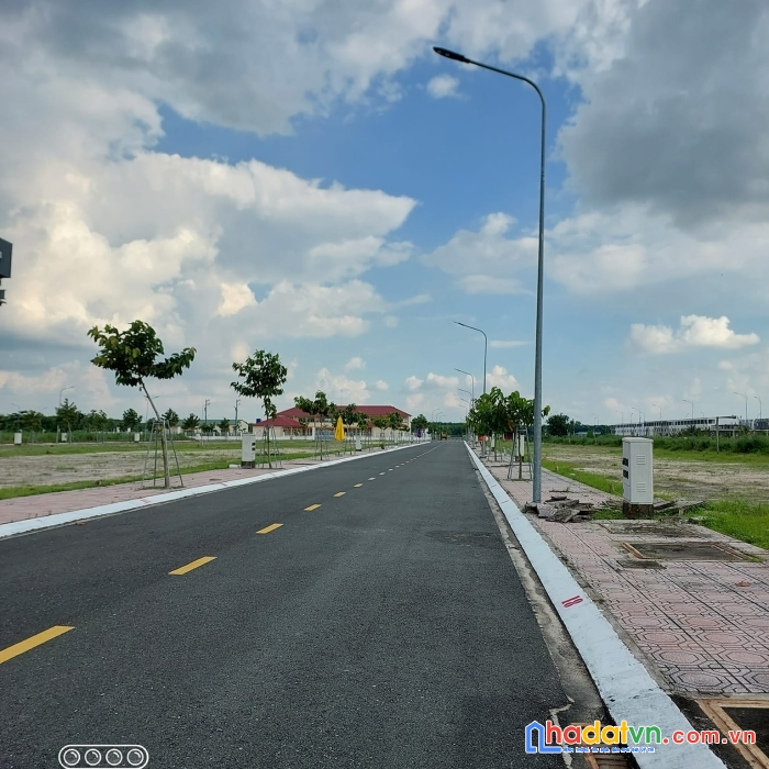 Kẹt tiền cắt lỗ 4 lô liền kề đường lớn nam an new city