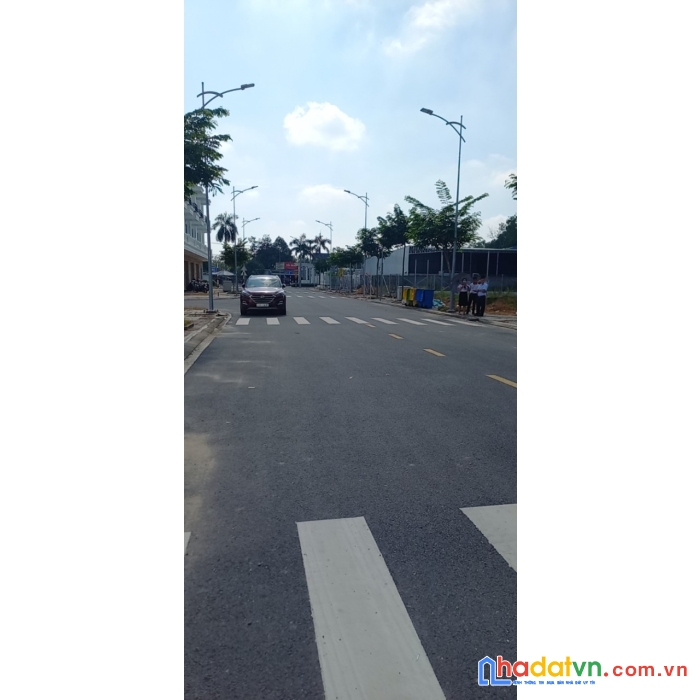 Bán đất gần chợ phú chánh ngya khu công nghiệp visip 2a