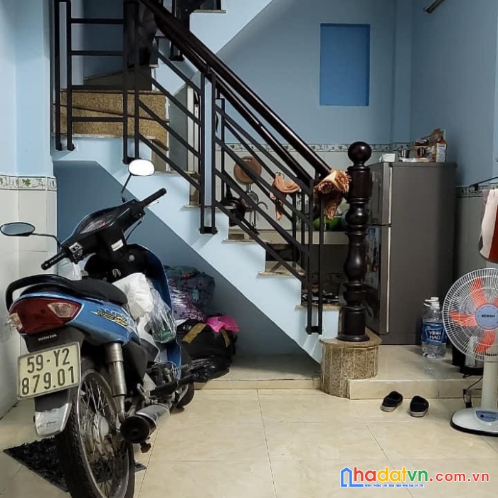 Khu dân cư - 2 tầng - sát mặt tiền đường kênh tân hoá - chỉ 2 tỷ 9.