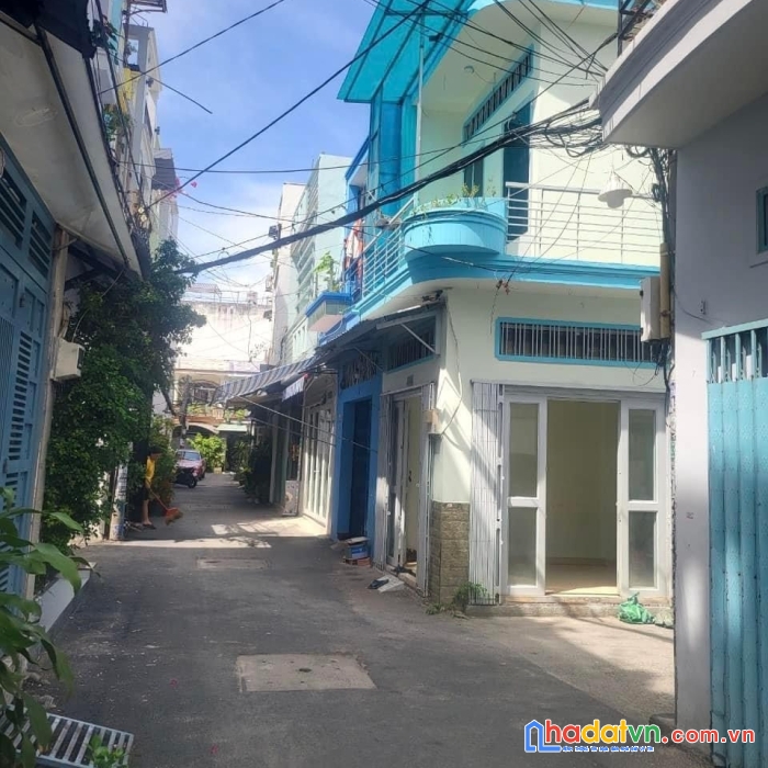 Căn gốc 2 mặt tiền hẻm xe hơi,thống nhất,gò vấp. 2 tầng giá 2,3 tỷ