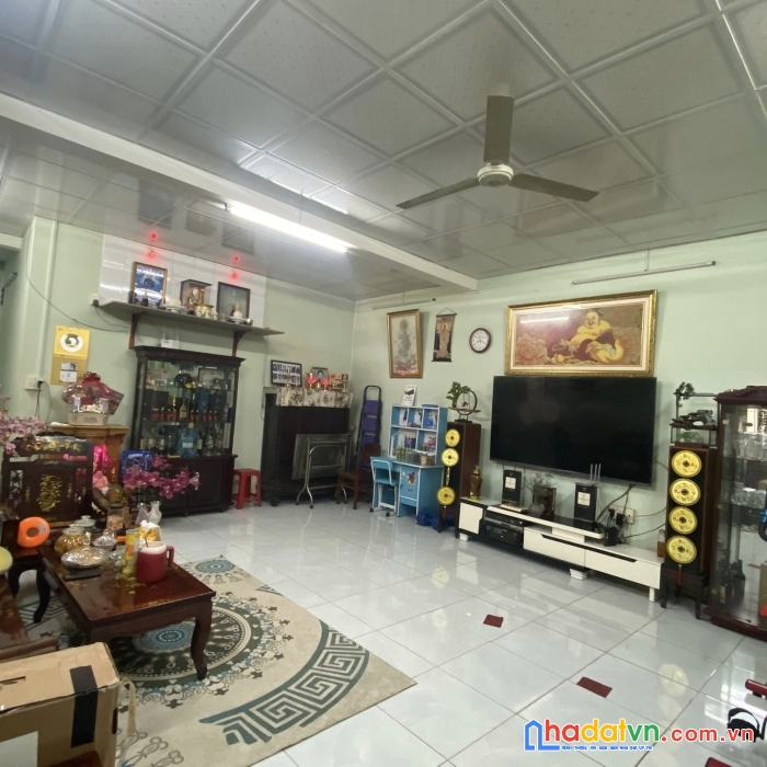 Bán mặt tiền tôn thất thuyết q4 - 5,5 x 20 - 4 tầng