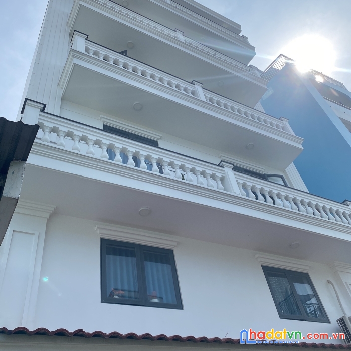 Bán nhà sinco bình tân,6 lầu 6 pn  có ngang 9m giá
 chỉ 6,7 tỷ .