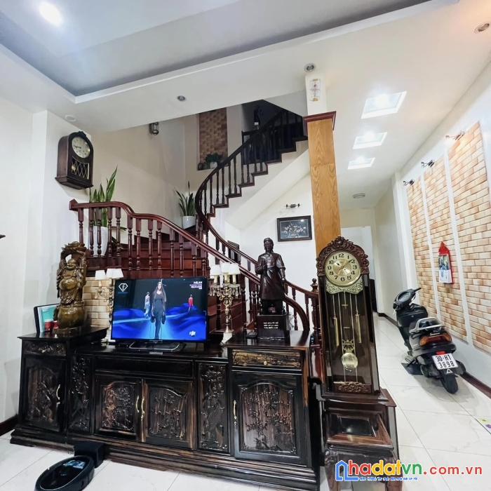 Bán nhà phân lô xuân la - tây hồ. gara. ô tô tránh. dt 82m. mt 5m. giá 23 tỷ