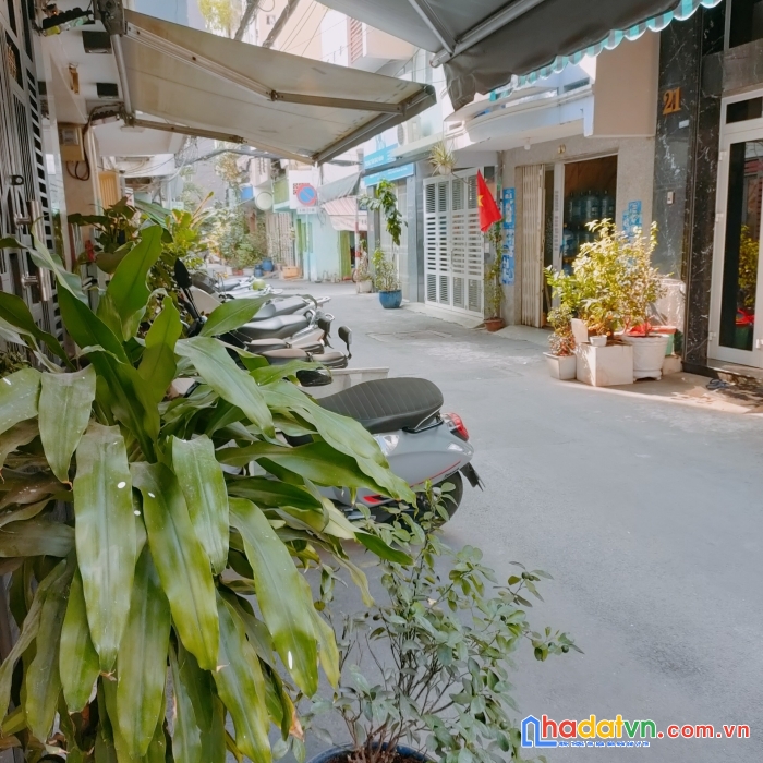 Quận 4, nhà mặt tiền kinh doanh, 4 tầng, nhỉnh 5 tỷ