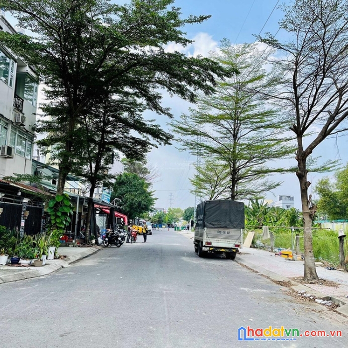 Bán đất lê văn lương, ngay dự án gs metro, liền kề phú mỹ hưng, sổ đỏ