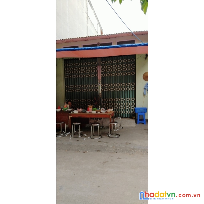 Bán lô đất chợ chiều tt hồ, thuận thành, ngay trung tâm, giá hơn 2 tỷ