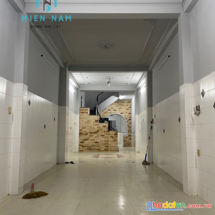 Cho thuê nhà mặt tiền hưng đạo vương gần bánh kem siu siu trung dũng