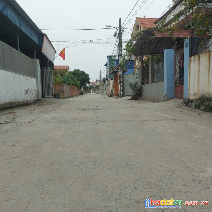 Chủ cắt lỗ sâu bán hoa hậu nguyên khê đông anh, đường 2 xe 50 chỗ tránh, giá cực đẹp