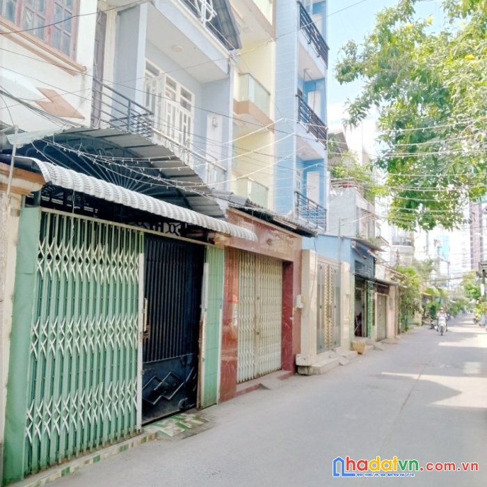 Nhà bán hxh 5m phạm hùng p4q8 giá : 7.2 tỷ (thương lượng)