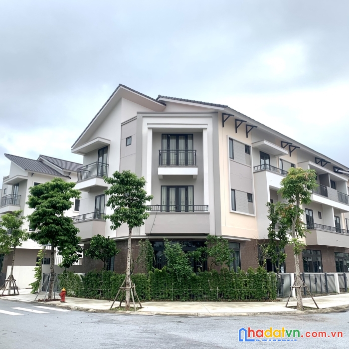 Hàng hot, bán nhà phố view sông 90m2, hàng hiếm khu đô thị vsip bắc ninh 0377 439313