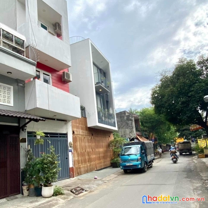 Bán nhà hẻm đẹp nhất tân sơn nhì, hơn 80m2, hẻm 8m như mặt tiền, chỉ 7 tỷ xxx