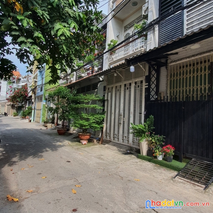 Nhà hẻm xe tải phan huy ích, p15, tân bình, 3 tầng