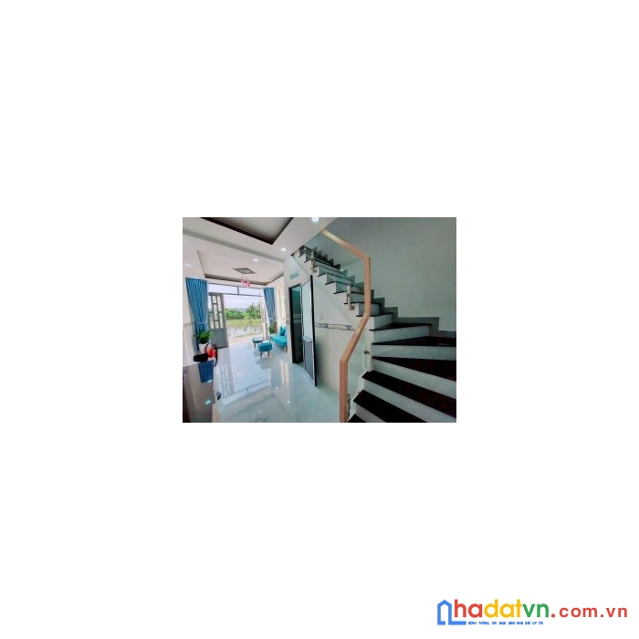 Cần tiền trả ngân hàng cần bán nhà như hình ngay ngã ba mỹ hạnh