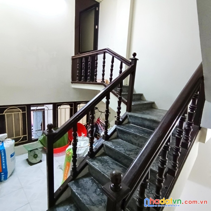 Rẻ. trung tâm quận hai bà trưng, nhà trong ngõ giếng mứt, nhiều tiện ích. giá 2.65 tỷ.