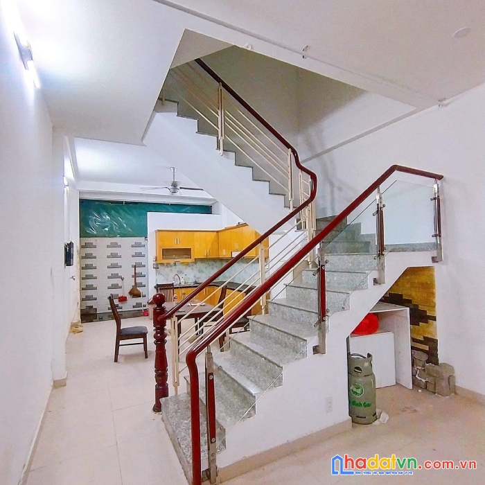 Ngộp bán nhà  dt 96m2, 3  tầng phan anh, tân phú. giá 6.15 tỷ tl