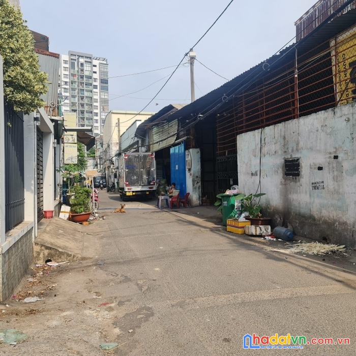 Bán nhà kho xường c4 đường hương lộ 3, hẻm xe tải tránh, 498m2 giá 27 tỳ