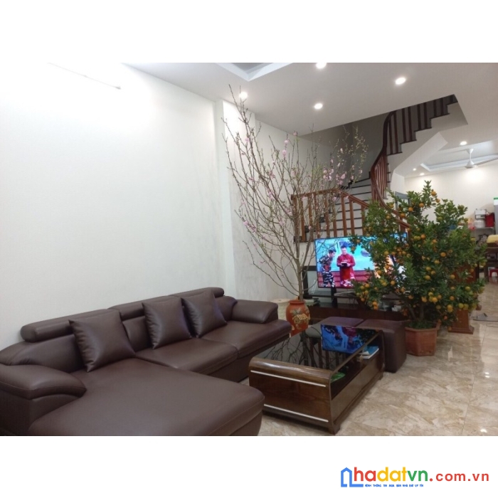 Giảm tới 200 triêu, cần bán gấp cù chính lan dt52m2 x 4 tầng, mt4.1m, giá 4.6 tỷ.