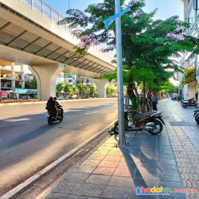 Bán nhà mặt phố lý thường kiệt phân lô vỉa hè 50m2_mt 4,6m 5 tầng _ kd_ giá 7.3 tỷ