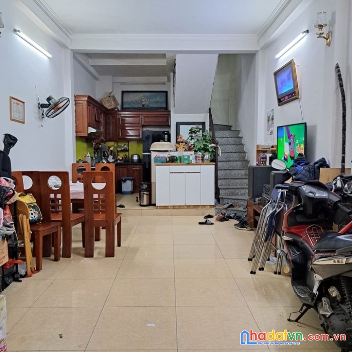 Bán nhà nguyễn khuyến 45m 5 tầng mặt tiền 4.2m nhỉnh 5 tỷ
