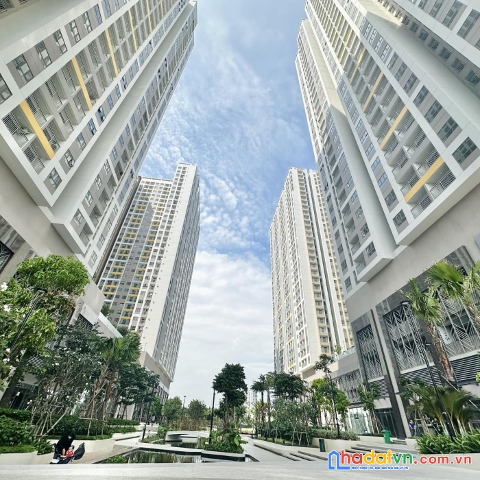 Kẹt tiền bán căn 2pn căn hộ q7 sài gòn riverside complex giá 2ty650 giao nhà ngay