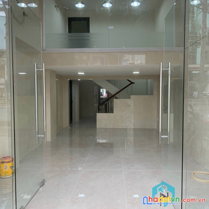 Bán nhà  mặt tiền kinh doanh trần hưng đạo q1 thành phố hồ chí minh
