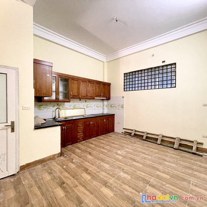 Cho thuê nhà hào nam, đống đa, ngõ kinh doanh văn phòng, spa