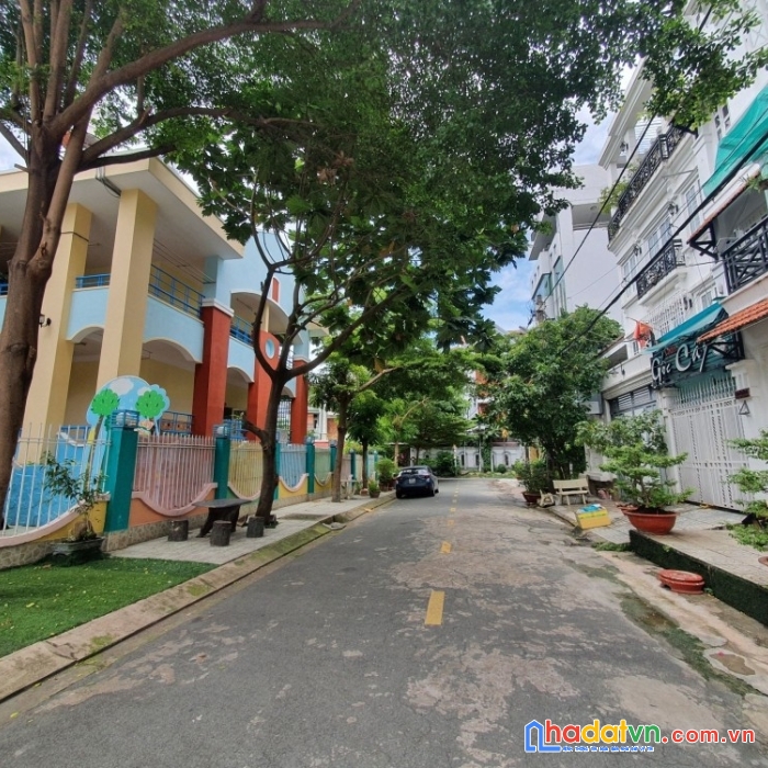 Bán nhà phạm huy thông gò vấp 105m2 hẻm 8m 4 tầng mới ở ngay 16 tỷ