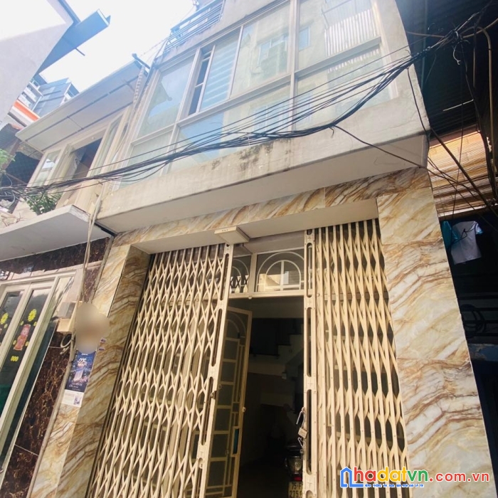 Bán gấp nhà nguyễn văn cừ quận 1- 30m2-3 tầng-nhỉnh 3 tỷ x