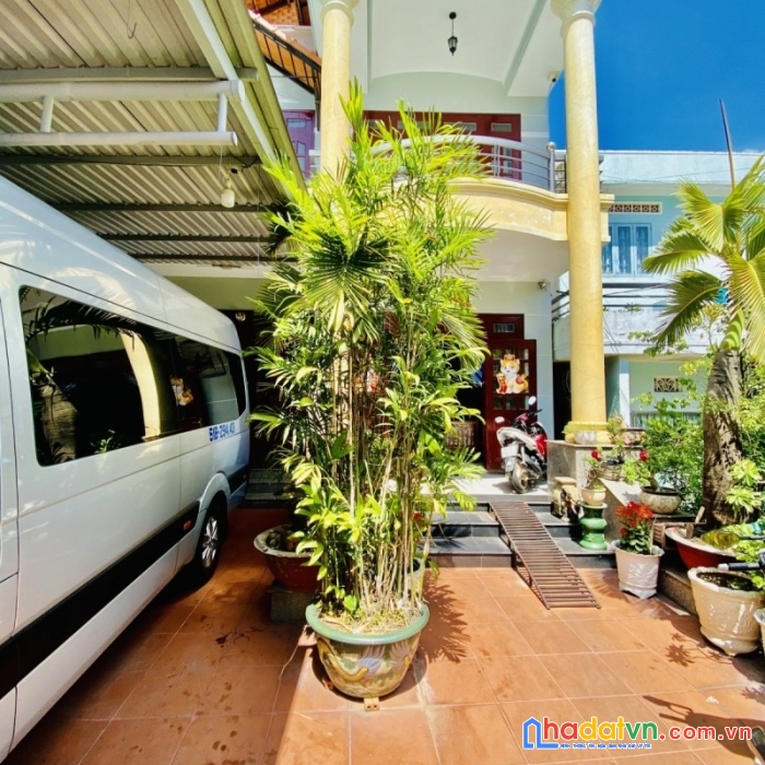 Bán nhà mặt tiền phường 1 gò vấp 200m2 biệt thự 3 tầng 27 tỷ hiếm có