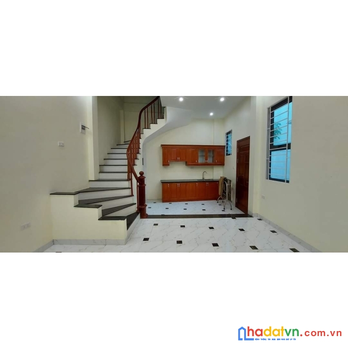 Chính chủ cần bán nhà phốtây mỗ quận nam từ liêm 35m2x5 tầng giá nhỉnh 3 tỷ ô tô kd 
+chính chủ