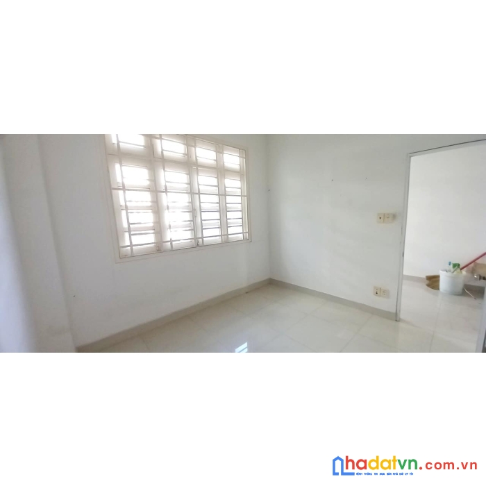 Chính chủ cần bán nhà 3 tấm ngay chân cầu tân thuận 1