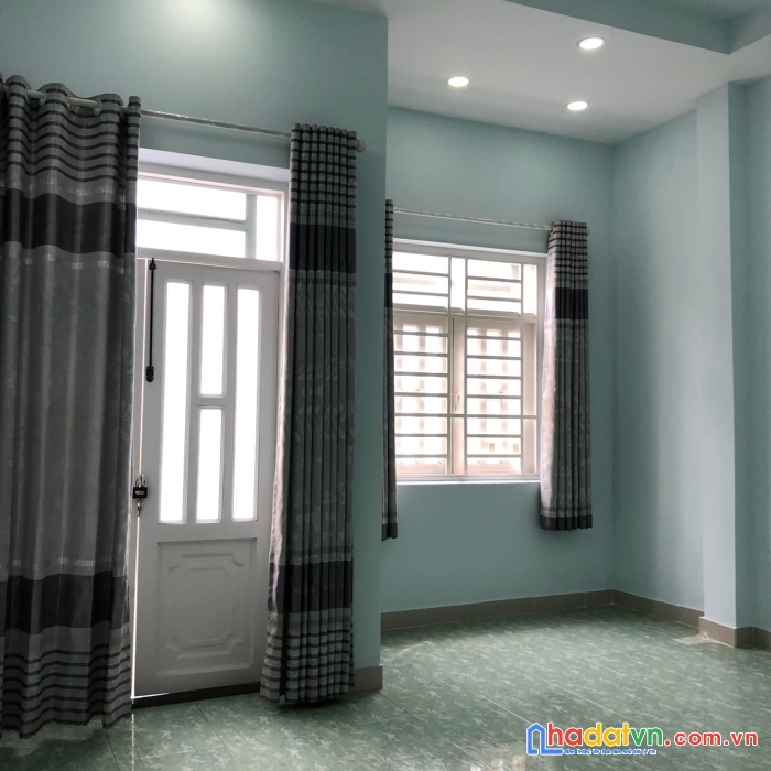 Mặt tiền phường 4 quận 4 - 45m2 - 4,5 x 10 - 4 tàng - giá 10 tỷ 500