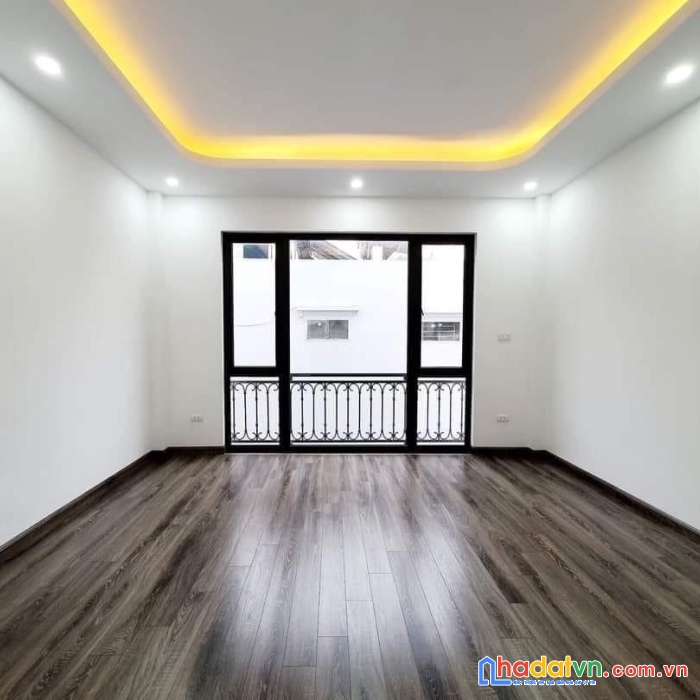 Mới cứng - yên tĩnh - thoáng sáng - ở luôn - tôn thất tùng, 35m2x5tx5mmt - chỉ 3.95 tỷ