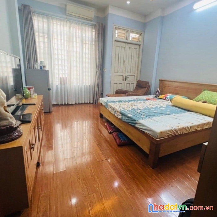 Ngõ 102 trường chinh - nhà đẹp - 5m ô tô tránh - 2 thoáng - ở thích - 32m2x4t - chỉ 4.0 tỷ