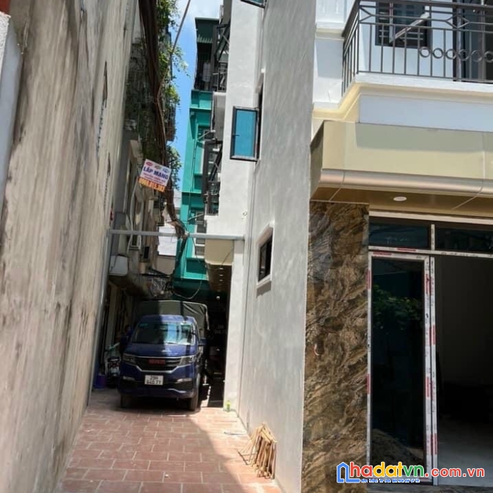 Bán nhà  37m2, mới xây 5 tầng , giáp nhị thịnh liệt, giá 4,8 tỷ.
