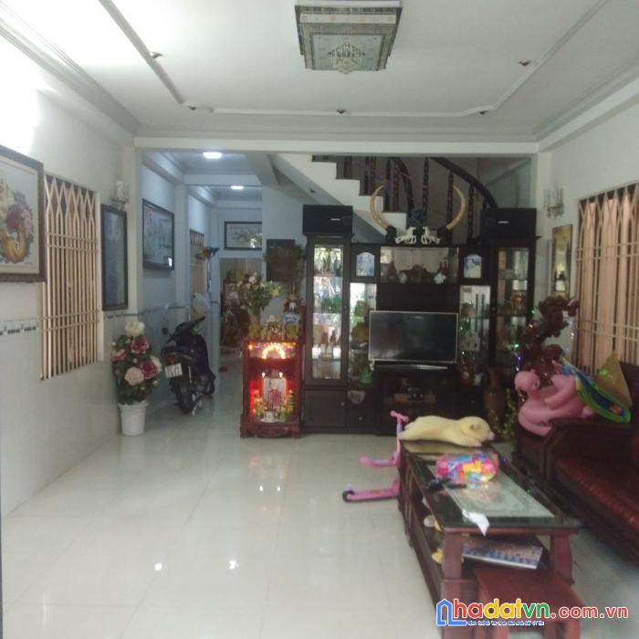 Ngộp nặng gấp bán nhà mới 3 tầng, 180m2, ngang khủng 7.8m, hxh huỳnh tấn phát, kế coopmart quận 7.