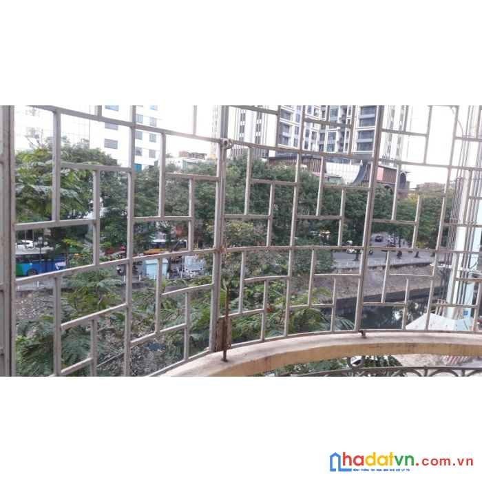 Bán nhà lô góc mặt phố kim ngưu, hai bà trưng, mặt tiền 5m, diện tích 180m2, xây 4 tầng