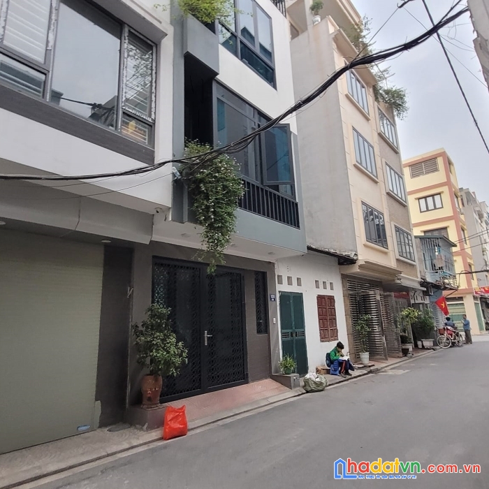 Mặt đường ô tô tránh phố nguyễn sơn long biên dt 60 m2 lô góc mt 6 m giá 10 tỷ 900 triệu