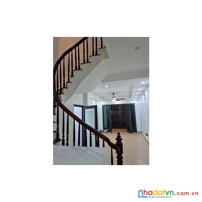 Cho thuê mặt bằng kinh doanh mới toanh chưa sử dụng, diện tích 65m2